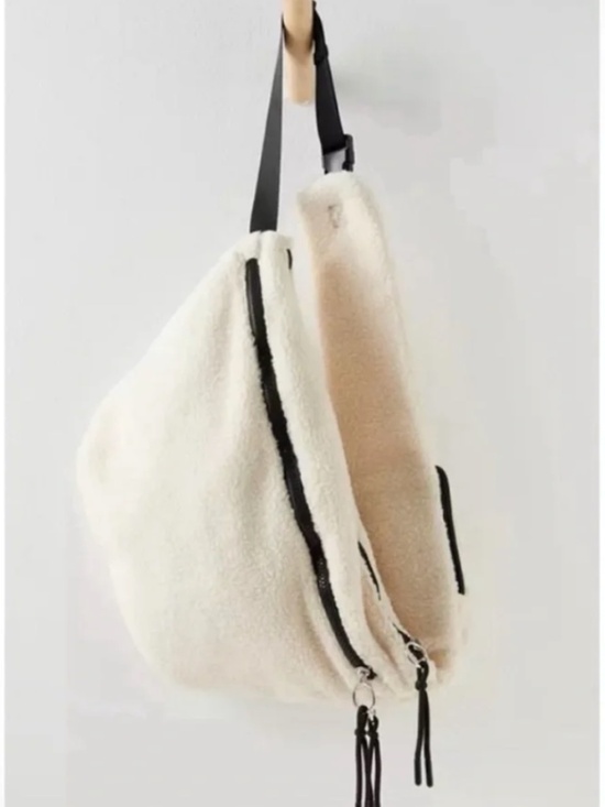 Free People Handbags - Free People Movement Overachiever Sherpa Crossbody